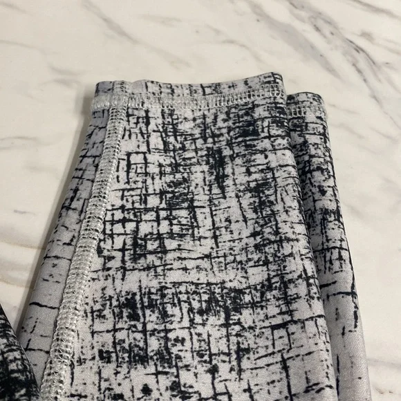 ALO yoga leggings - Picture 5 of 5